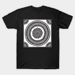 Circle Henna T-Shirt